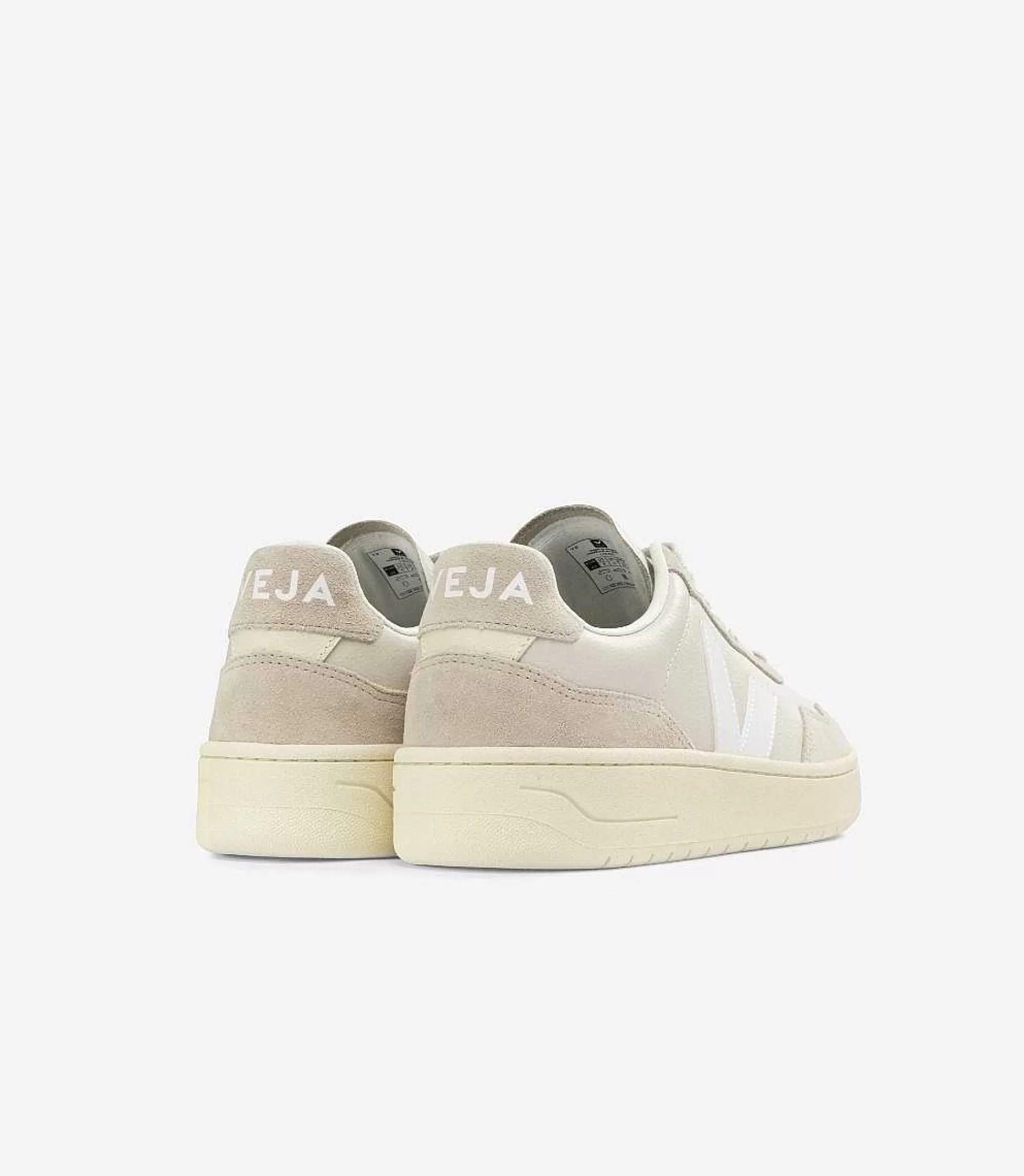 Shop VEJA V-90 Cuero Pierre Blanco