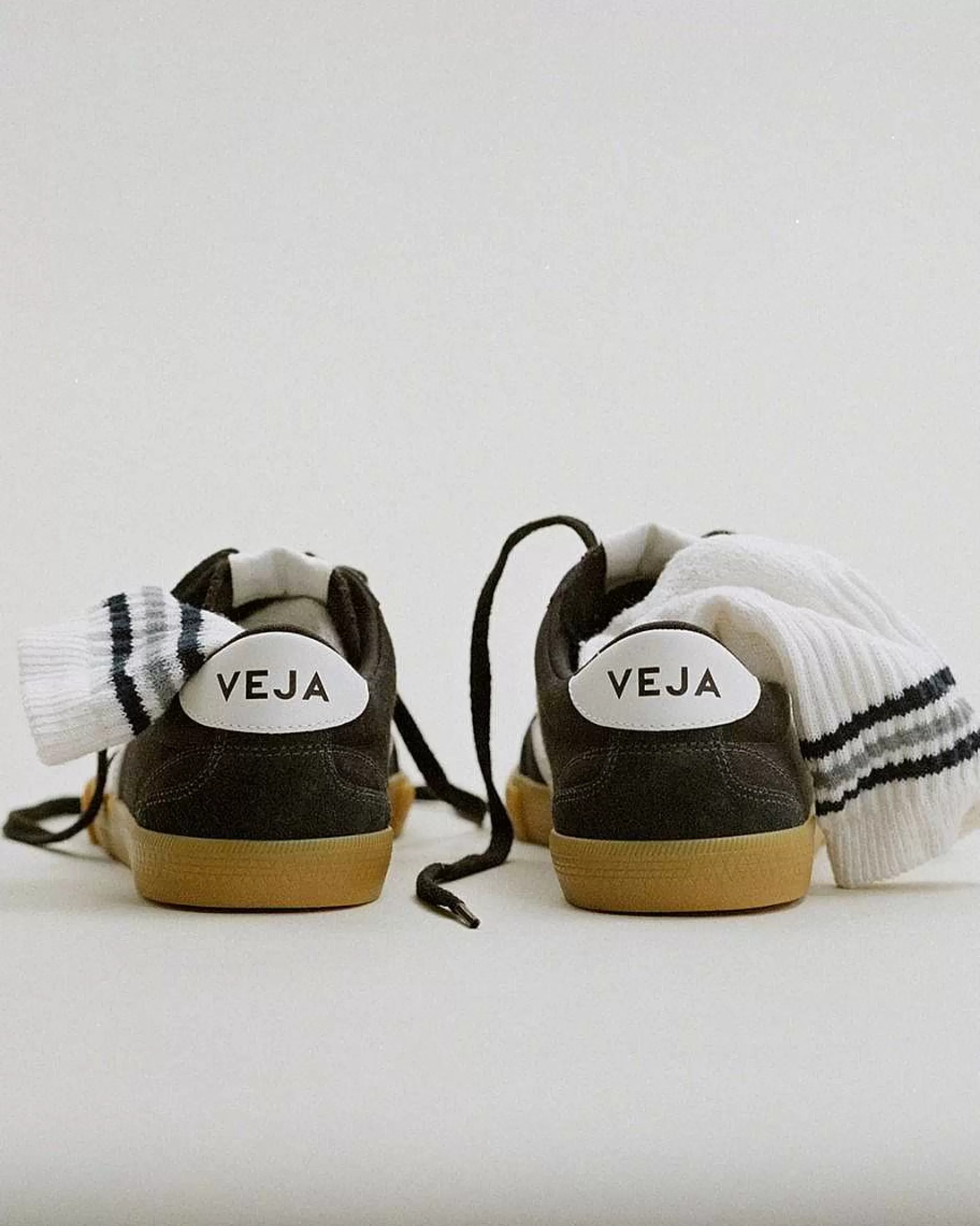 Clearance VEJA Volley Lona Negro Blanco Natural